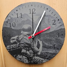 Soldat wanduhr aus schiefer - wanduhr,