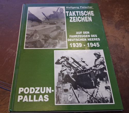 Taktische zeichen auf den - auf,