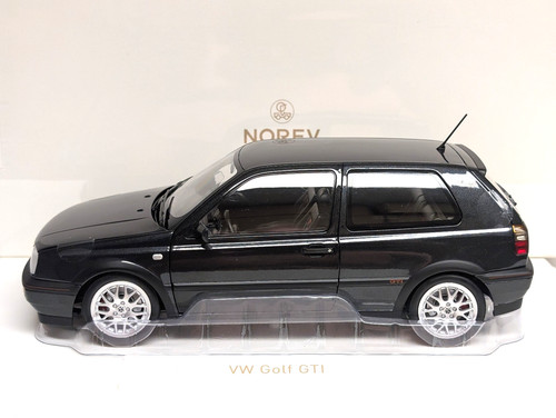 Norev golf 3 - 1:18, gti