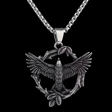 Fliegender Rabe als Anhänger