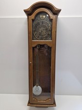 Wanduhr Pendeluhr mit Pendel