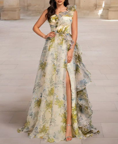 Eine abendkleid mit - abendkleid,