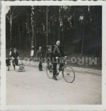 Photo, bike tour around Lake