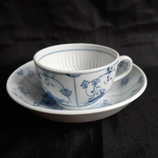 Antike Tasse mit Untertasse – Rauenstein Porzellan, ca 1830-1850 II