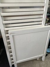 Kinderbett mit hochwertiger Matratze