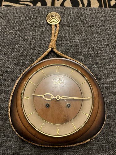 Vintage heges wanduhr mit - wanduhr,