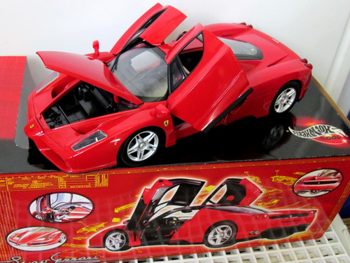 Modellauto ferrari enzo - 1:18,