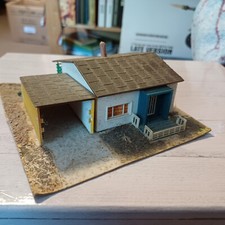 Spur H0   TT   Haus mit Garage -- Anlagenrückbau