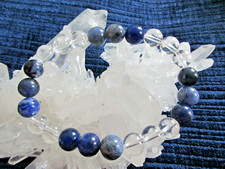 Sodalith- Bergkristall- Kugelarmband, Steingröße ca. 8 mm 