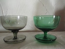 2  Vintage Farbglas Eisschalen
