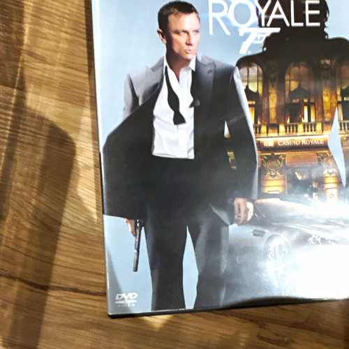 Sony pictures james bond - james, 007