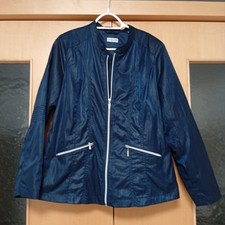 Neuwertiges Jacke v. Gina