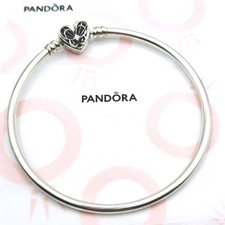 Pandora Moments Armreif Herz - Schmetterling -Verschluß 592593 ca 18 cm Länge