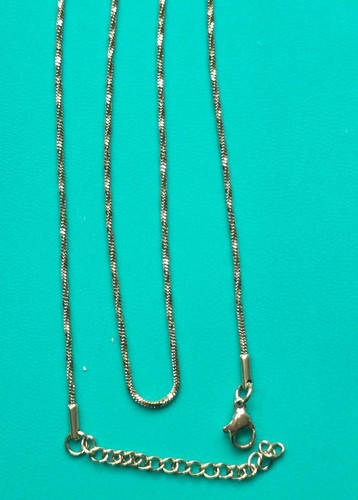 Zarte collier gedrehte - zarte, collier-gedrehte
