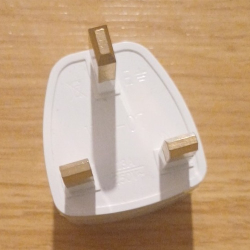 Reisesteckeradapter typ auf - ,