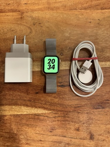Apple watch rose 40mm - 4,