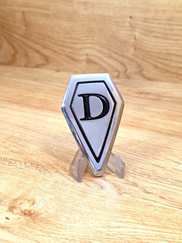 Datsun emblem original - -,