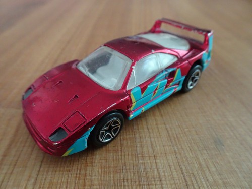 Matchbox ferrari f40 metallic - ferrari,