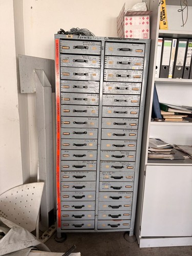 Industrie-Schubladenschrank