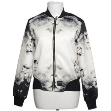 Sixth June, Bomberjacke