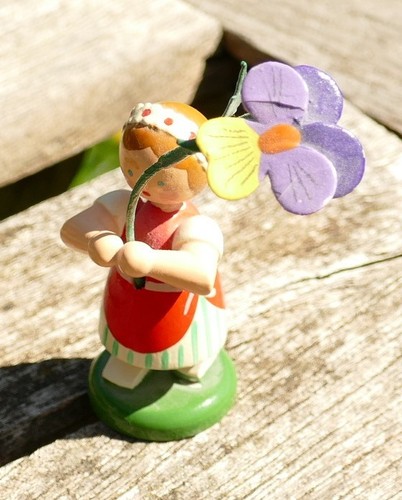 Blumenmädchen mit veilchen - mit,