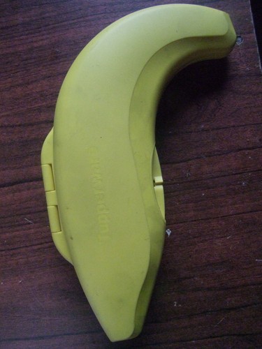 Tupperware banana joe - ,
