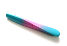 Pelikan Füllhalter Twist P457