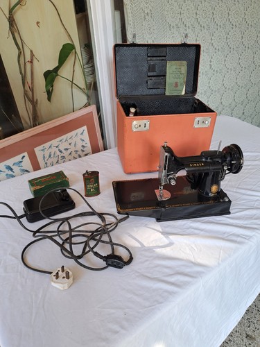 Vintage singer featherweight - vintage,