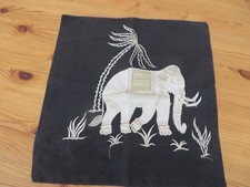 1 Kissenhülle schwarz mit Elefant, 40 x 40 cm (1470)