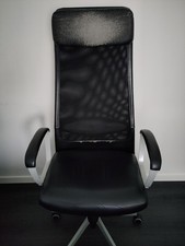 IKEA MARKUS Bürostuhl mit Armlehne Drehstuhl Schwarz / Grau