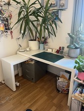 Malm Ikea Schreibtisch (Kaum Gebrauchsspuren) Guter Zustand