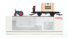 Märklin H0 46843 Flachwagen mit Überseekiste und Traktor  H 10 der DB