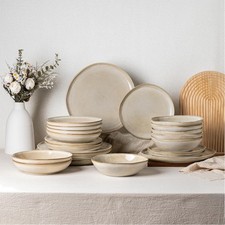 Handgefertigtes Steingut