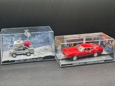 2x James Bond 007 Modellauto 1:43 Diamantenfieber - Mustang Mach - Moon Buggy