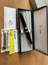 Füller/Füllhalter Pilot