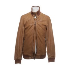 Mac Douglas, Lederjacke