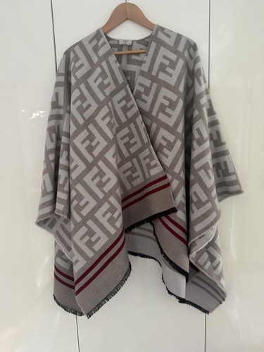Fendi cape poncho - cape, zucca