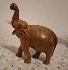 Elefant, Holz, geschnitzt, ca