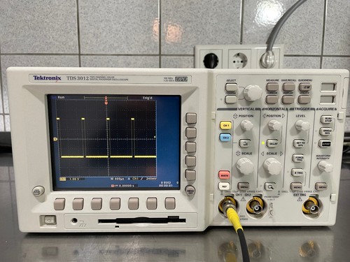 Tektronix tds 3012 100 - tds, mhz