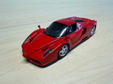 Hot Wheels Enzo Ferrari 1:18 (2002) Mattel – Türen & Lenkung, Vitrinenmodell