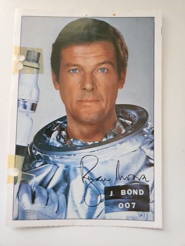 James bond roger moore - roger,