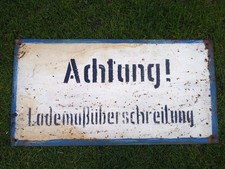 Schild Lademaßüberschreitung
