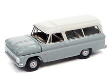 CHEVROLET Suburban - 1966 - grey / white - Auto World 1:64