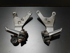 Suzuki GSX-R 750 W GR7BB Fussrasten links rechts Soziusfussrasten B