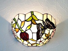 Wandleuchte im Tiffany Stil