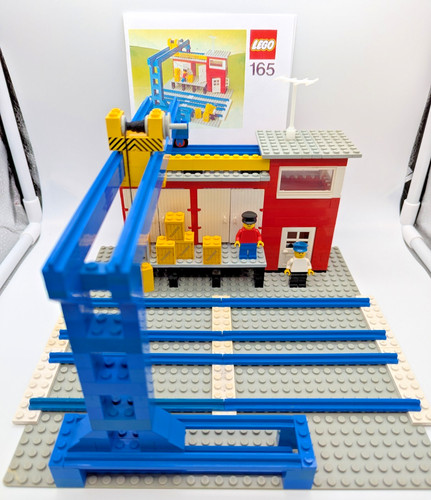 Lego 165 cargo station - lego,