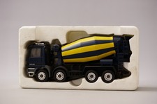 (A924) NZG 449 450 Mercedes Actros Betonmischer blau gelb  1:43