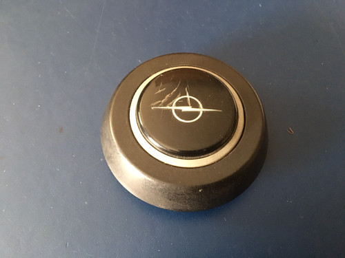 Opel oldtimer hupenknopf - oldtimer,