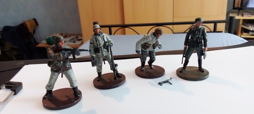 Militärfahrzeuge - ,