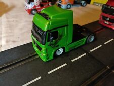 Slotcars 1:32 Mercedes - Truck m. Alufelgen u. Metall Cassi f. Carrera Bahnen 